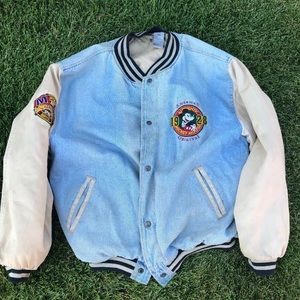 Vtg Mickey Mouse denim jacket Men’s XL